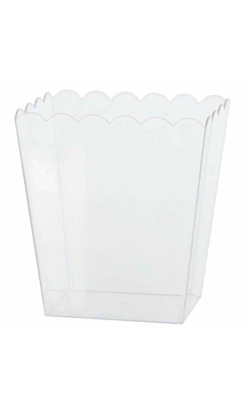 Clear Plastic Scalloped Container 15.2cm