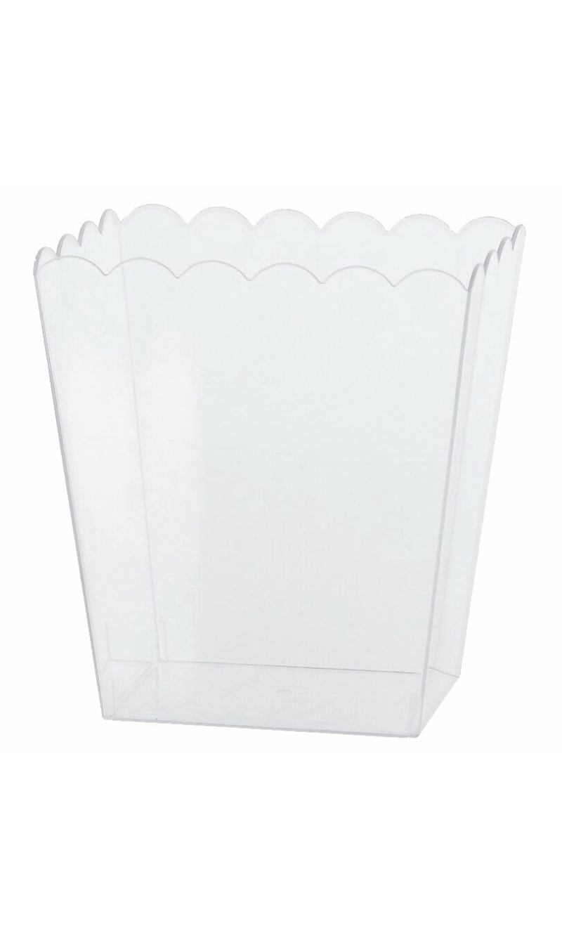 Clear Plastic Scalloped Container 19.5cm