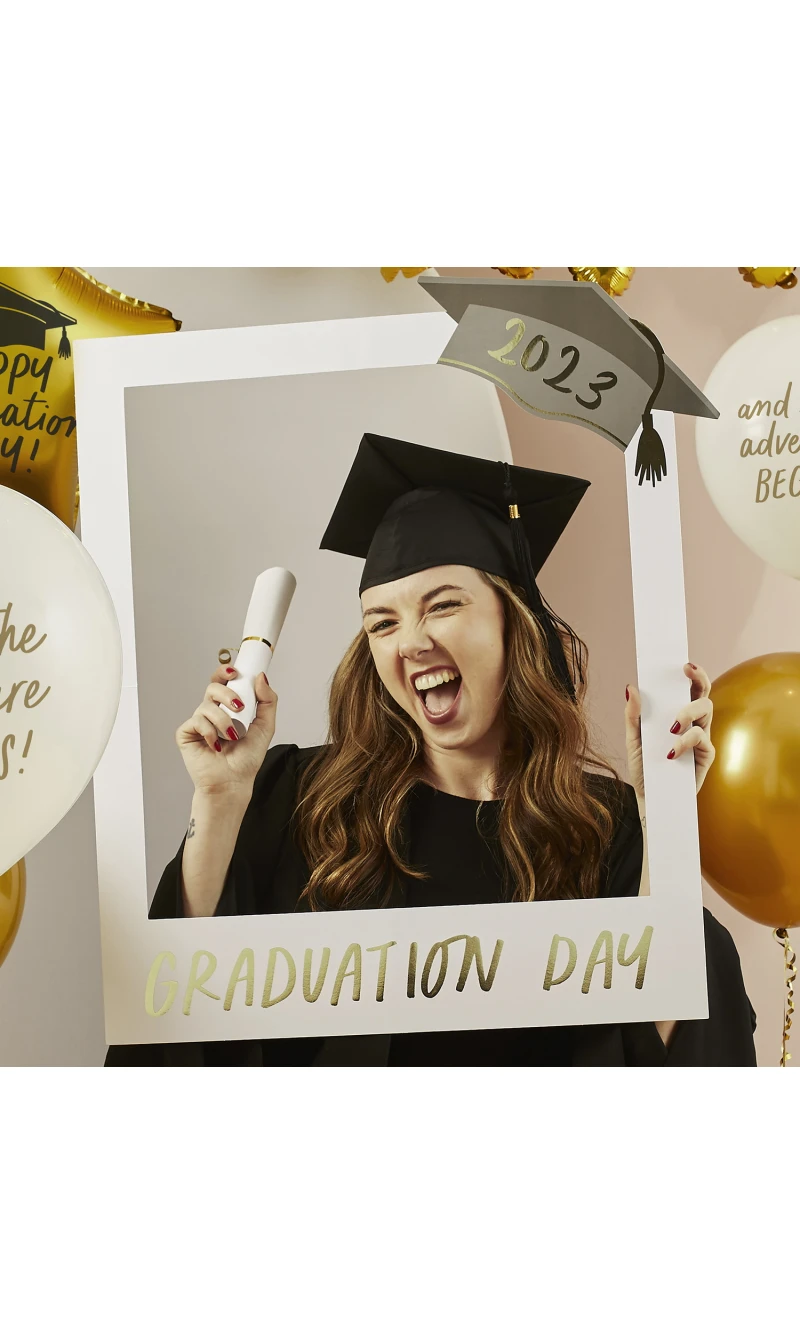 Graduation Photo Frame & Year Sticker Sheet (H 74cm x L 59cm)