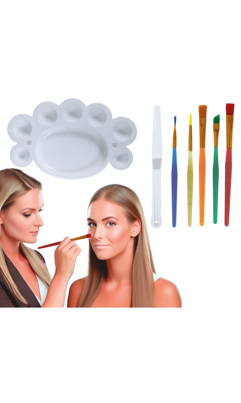 Makeup Set With 5 Brushes, Palette & Spatula