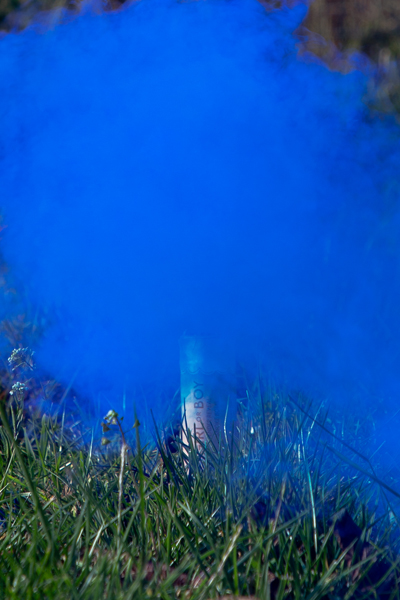 Color Smoke Bomb It's A Boy 22.5cm Blue - 5pk - Image 6